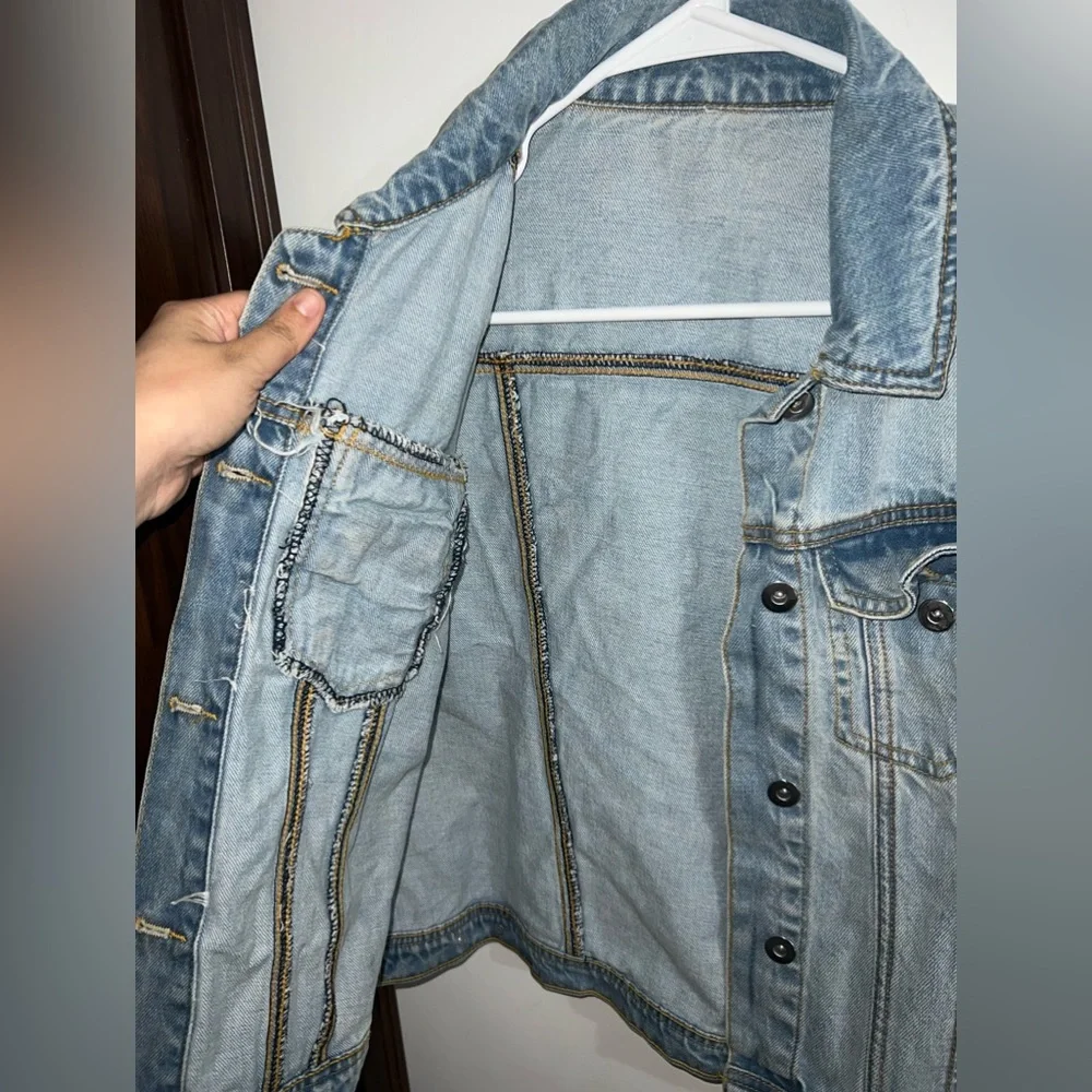 Denim jacket - Picture 3 of 4